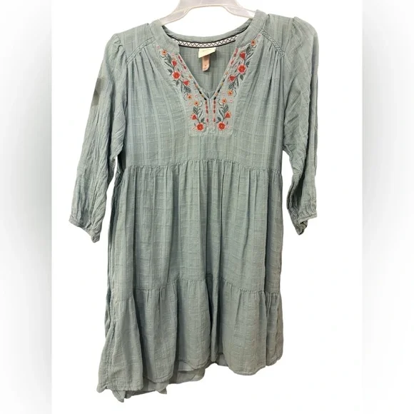 knox rose embroidered dress NWOT Knox Rose Floral Maxi (MEDIUM)